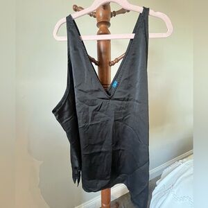 Old Navy Black Textured V-Neck Top